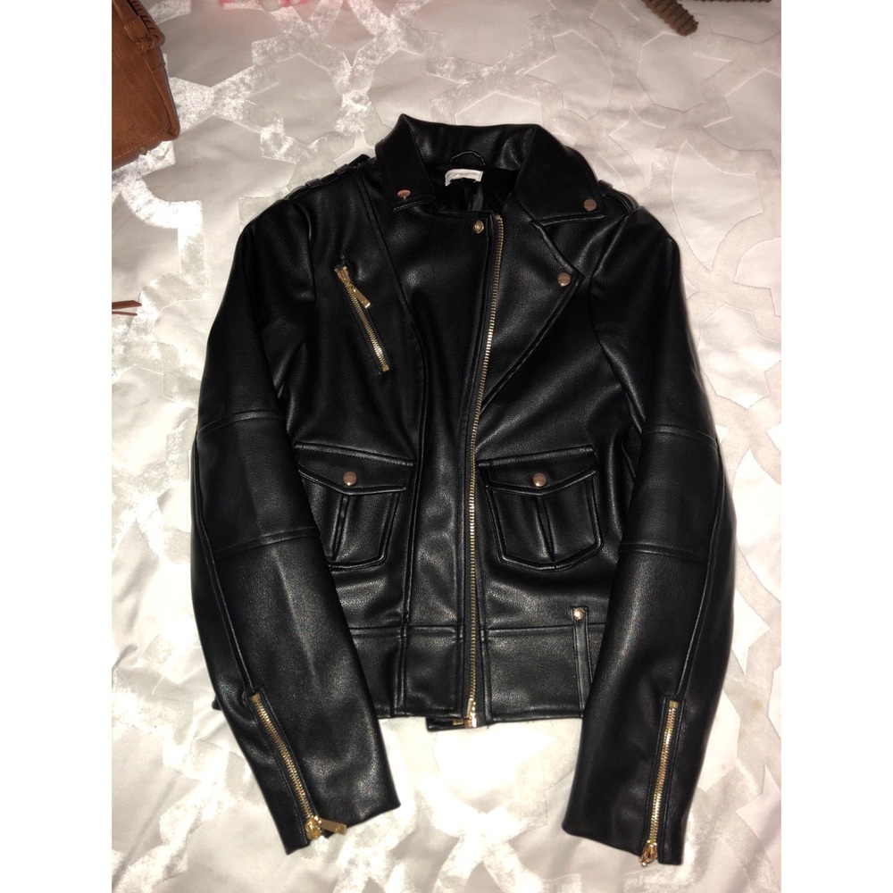 Mistress rocks Leather jacket!